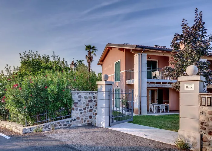 شقة فندقية Tenuta Di Palu 4*